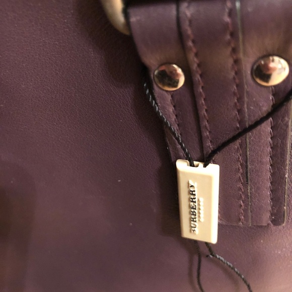 Large purple Burberry Leather tote! - Picture 4 of 8